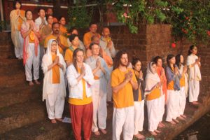 gayatri mantra chanting